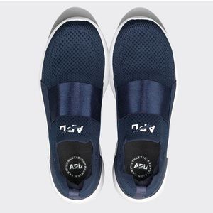 APL TechLoom Bliss size 8.5 women's Navy blue. Lightly warn.